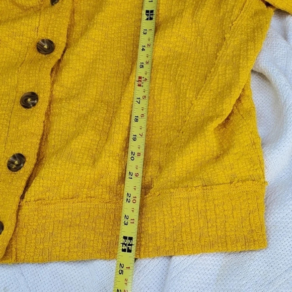 Two by Vince‎ Camuto Mustard cardigan XXL - Picture 5 of 8